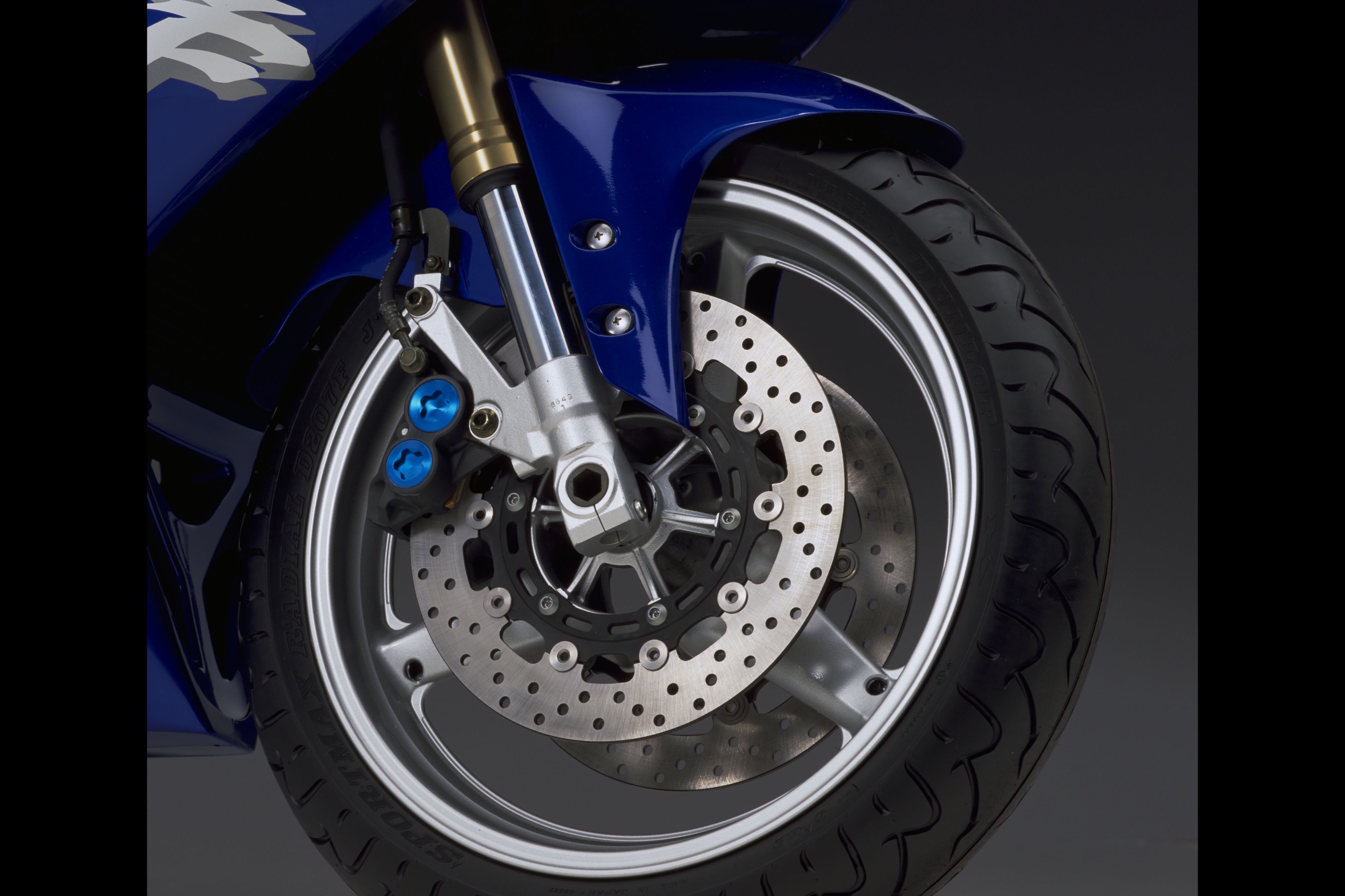 Iconic EU products - 1998 R1 - Yamaha Motor