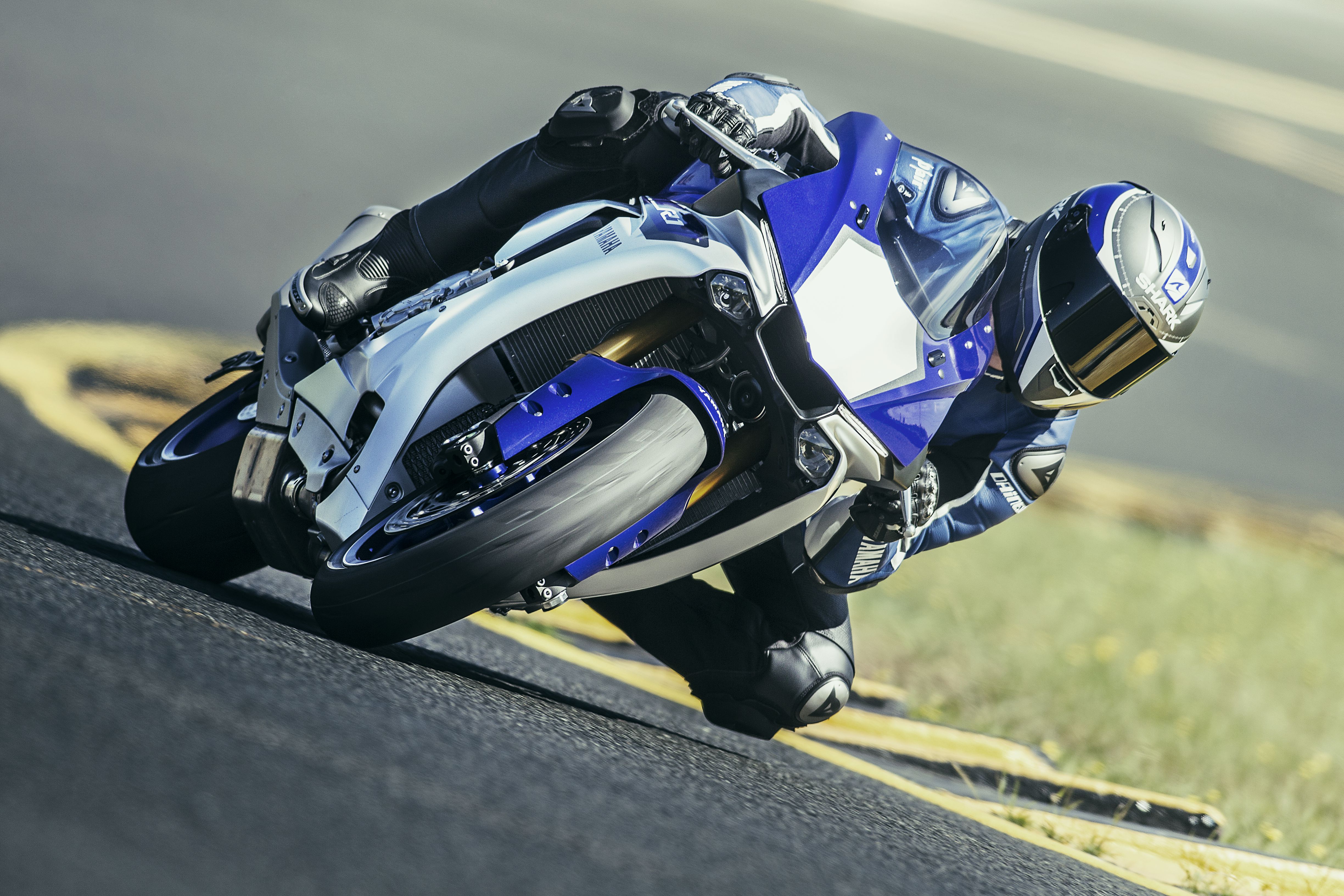 Iconic EU products - 2015 R1 - Yamaha Motor