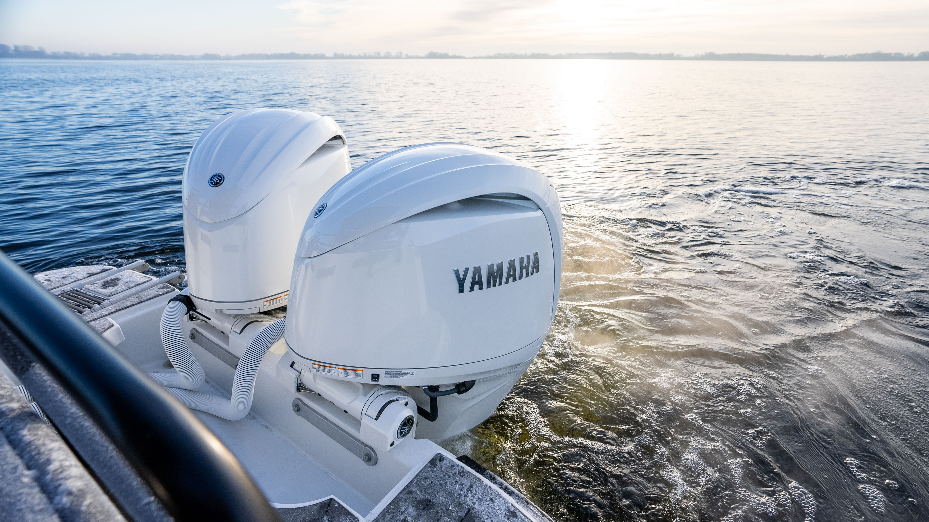 https://www.yamaha-motor.eu/content/dam/yamaha-motor-europe-migrated/marine/helm-master-ex/overview/helm-ex-003.jpg