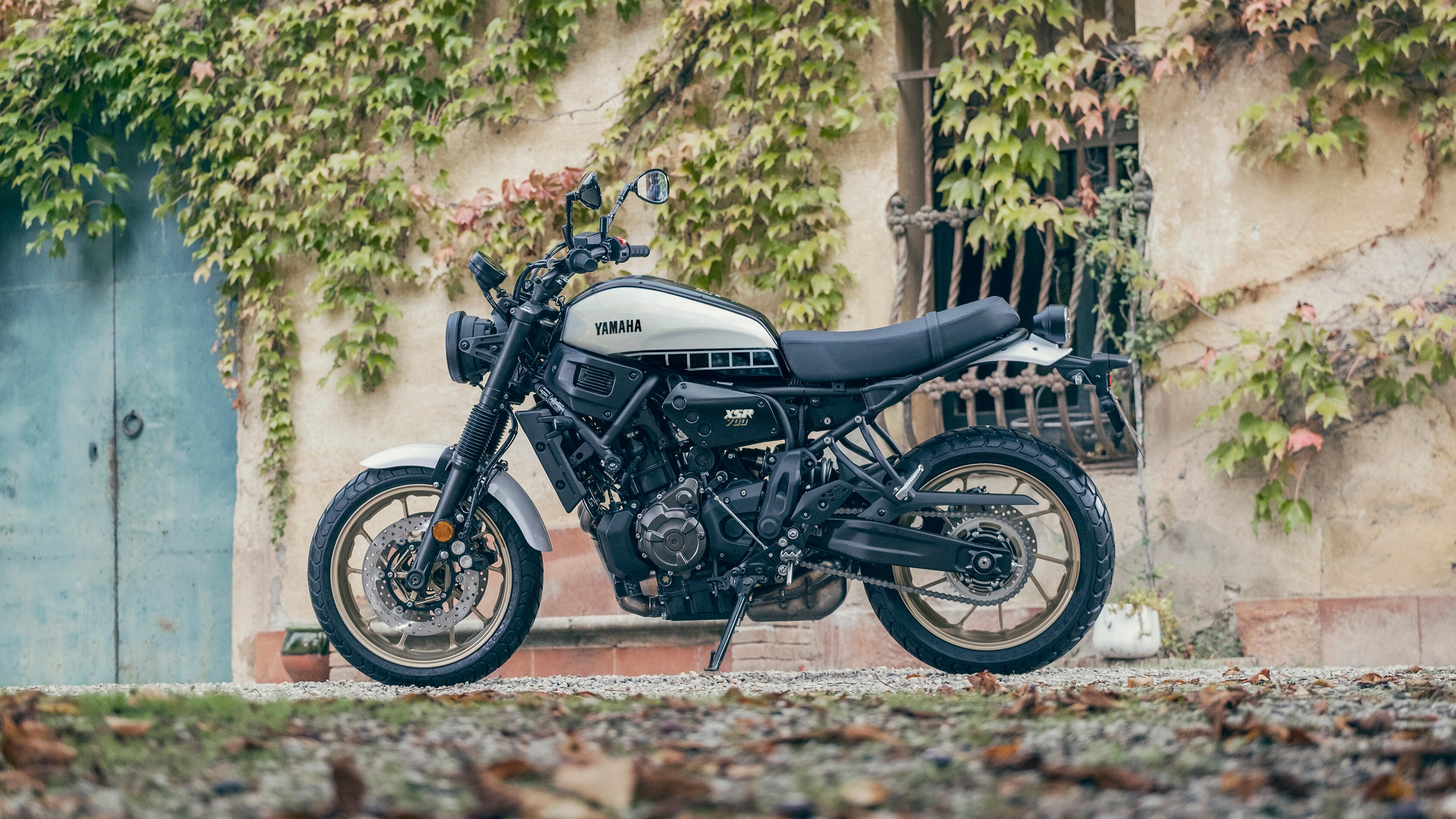 New name and new colours in Yamaha s Sport Heritage line up Yamaha Motor