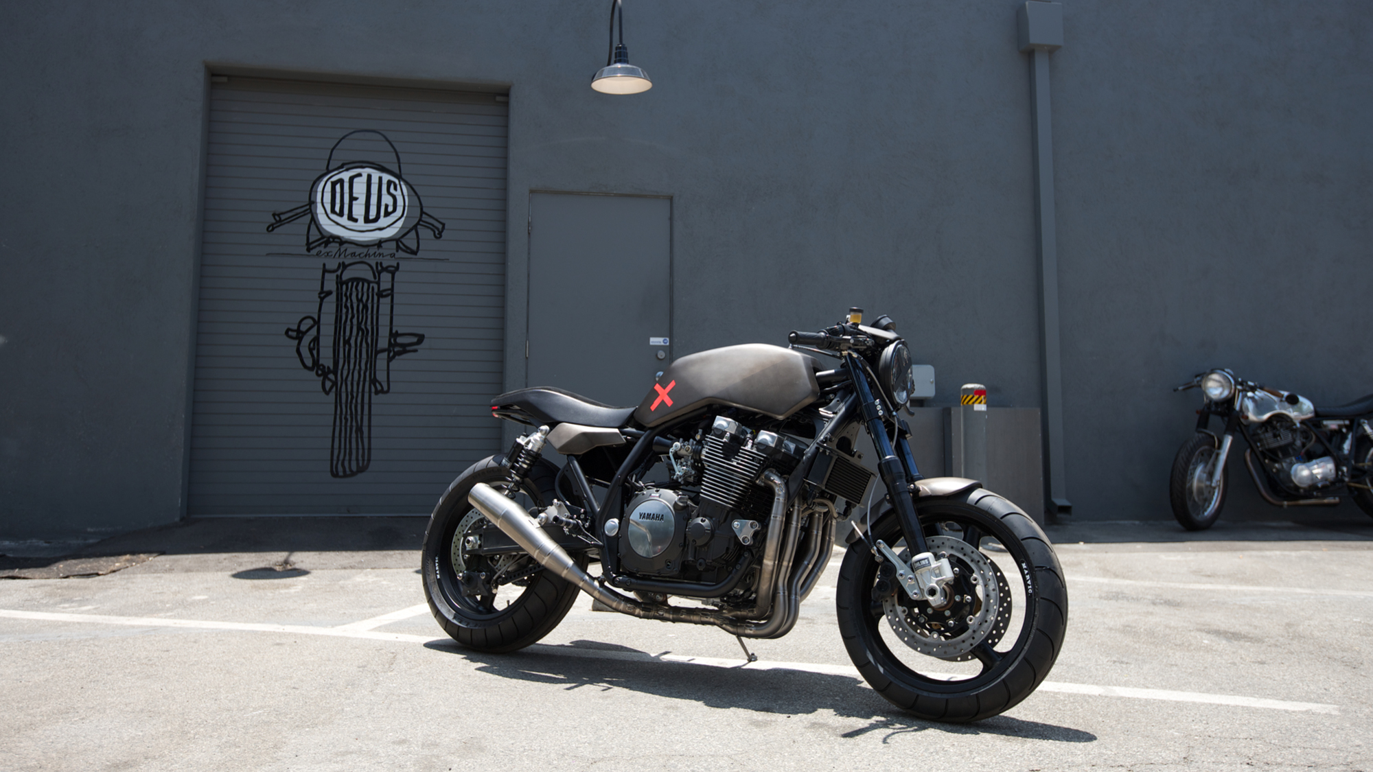 Xjr 1300 on sale custom
