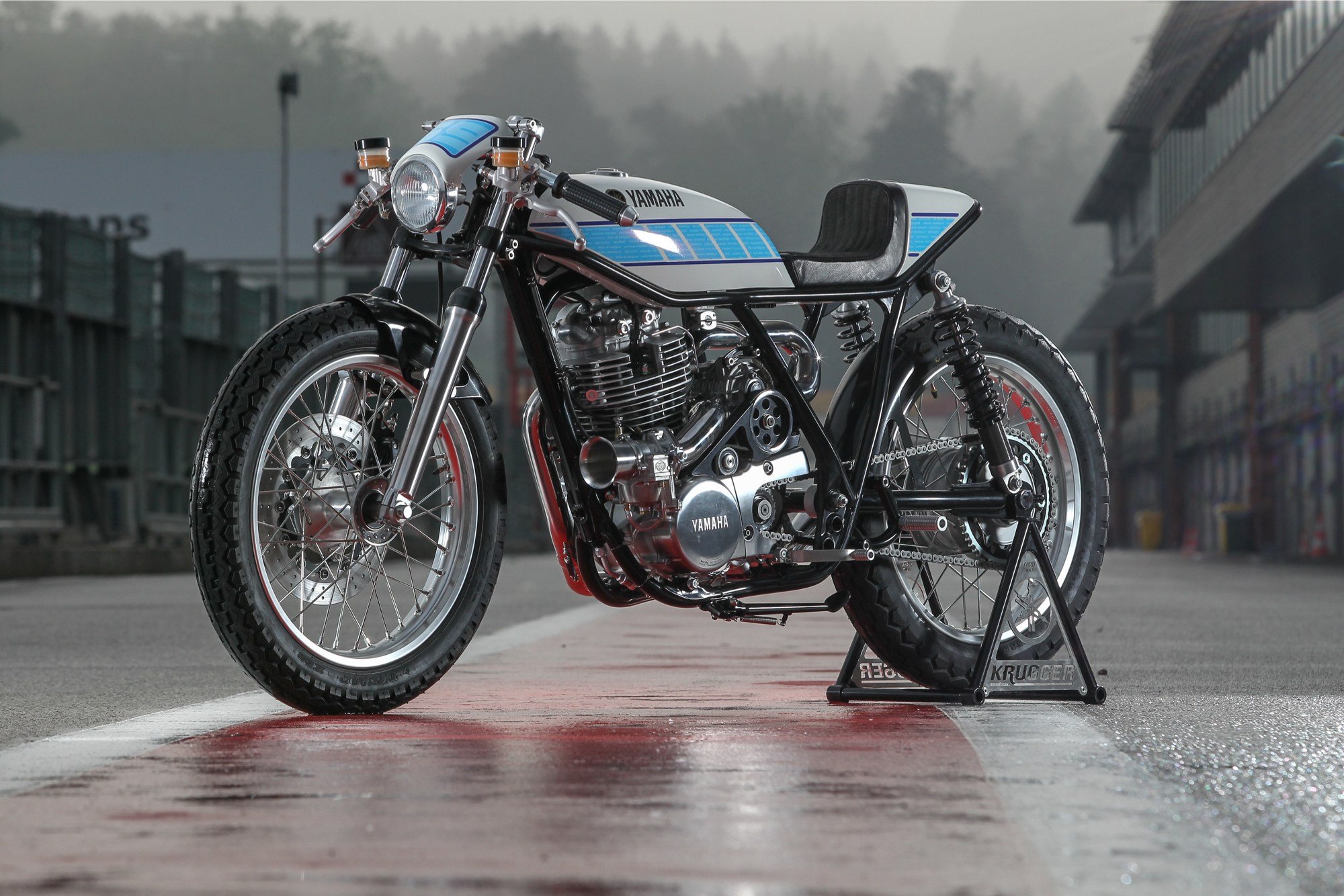 Yamaha sr400 near me store