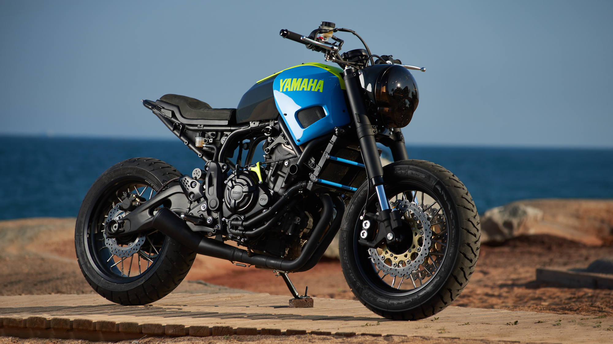 Yamaha xsr 700 custom top