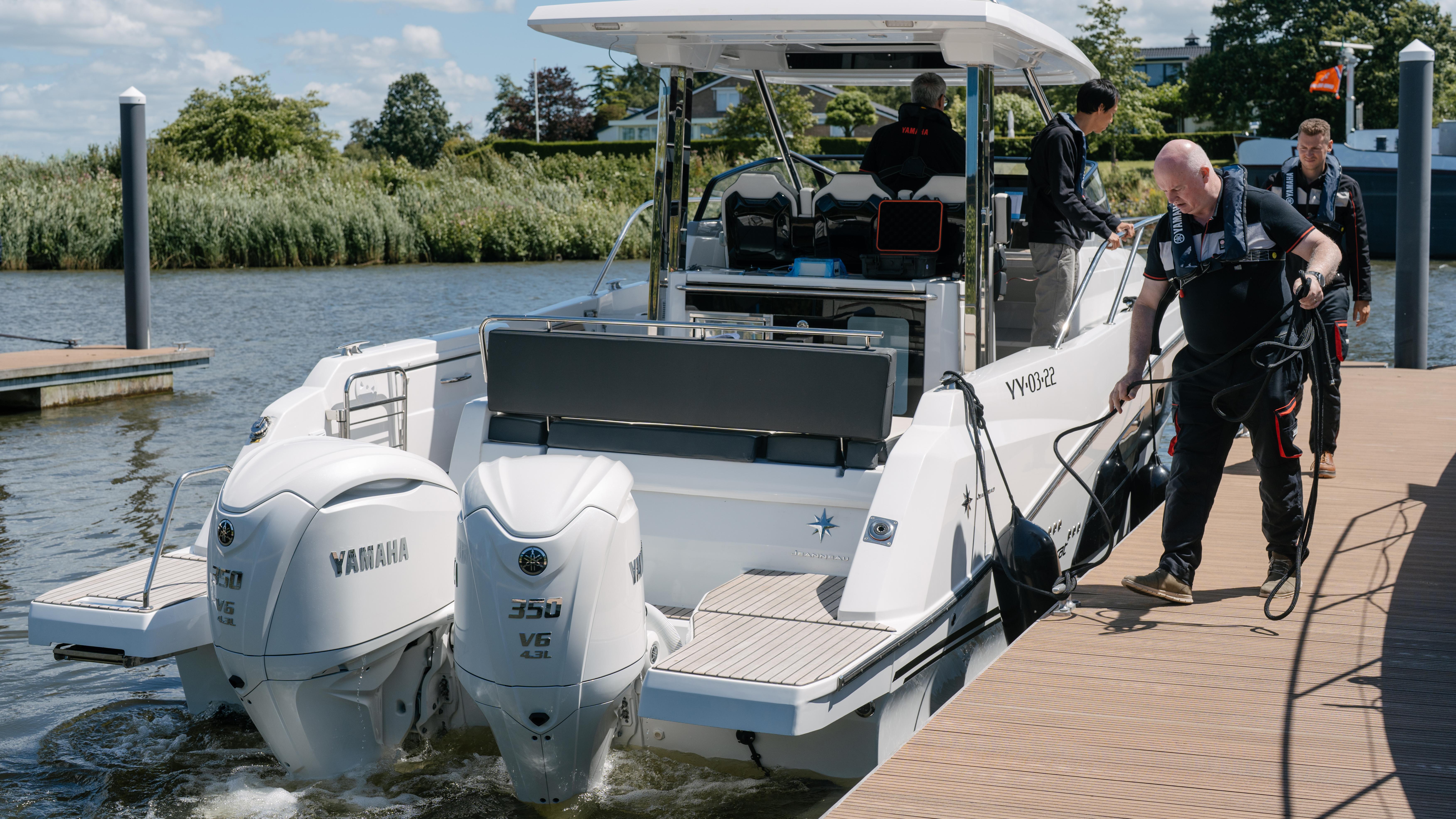 Picture of The CN1 Carbon-Neutral Paint Line - Yamaha Motor Global Site